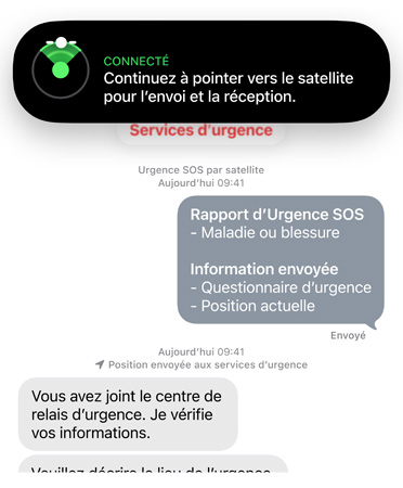 Fonctionnalité Urgence SOS par satellite en cours d’utilisation communiquant avec les secours pour aider une personne malade ou blessée