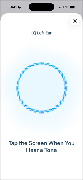 iPhone, mis näitab AirPods Pro 3 kõrval käimasolevat kuulmistesti