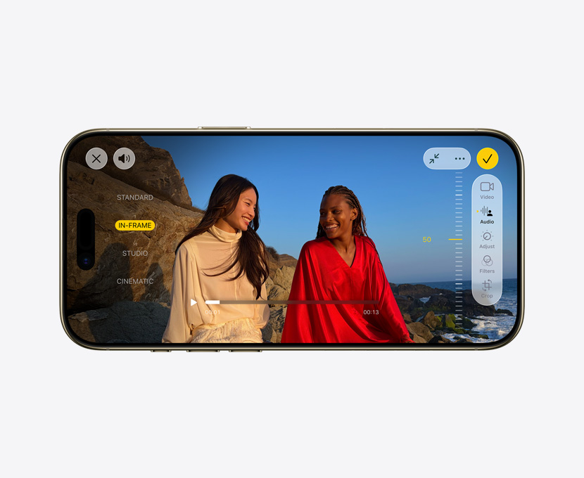 iPhone Air, exterior față, video pro cu funcția Audio Mix în utilizare